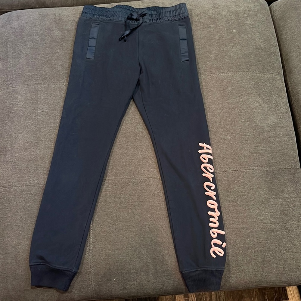 Abercrombie Kids joggers size 11/12